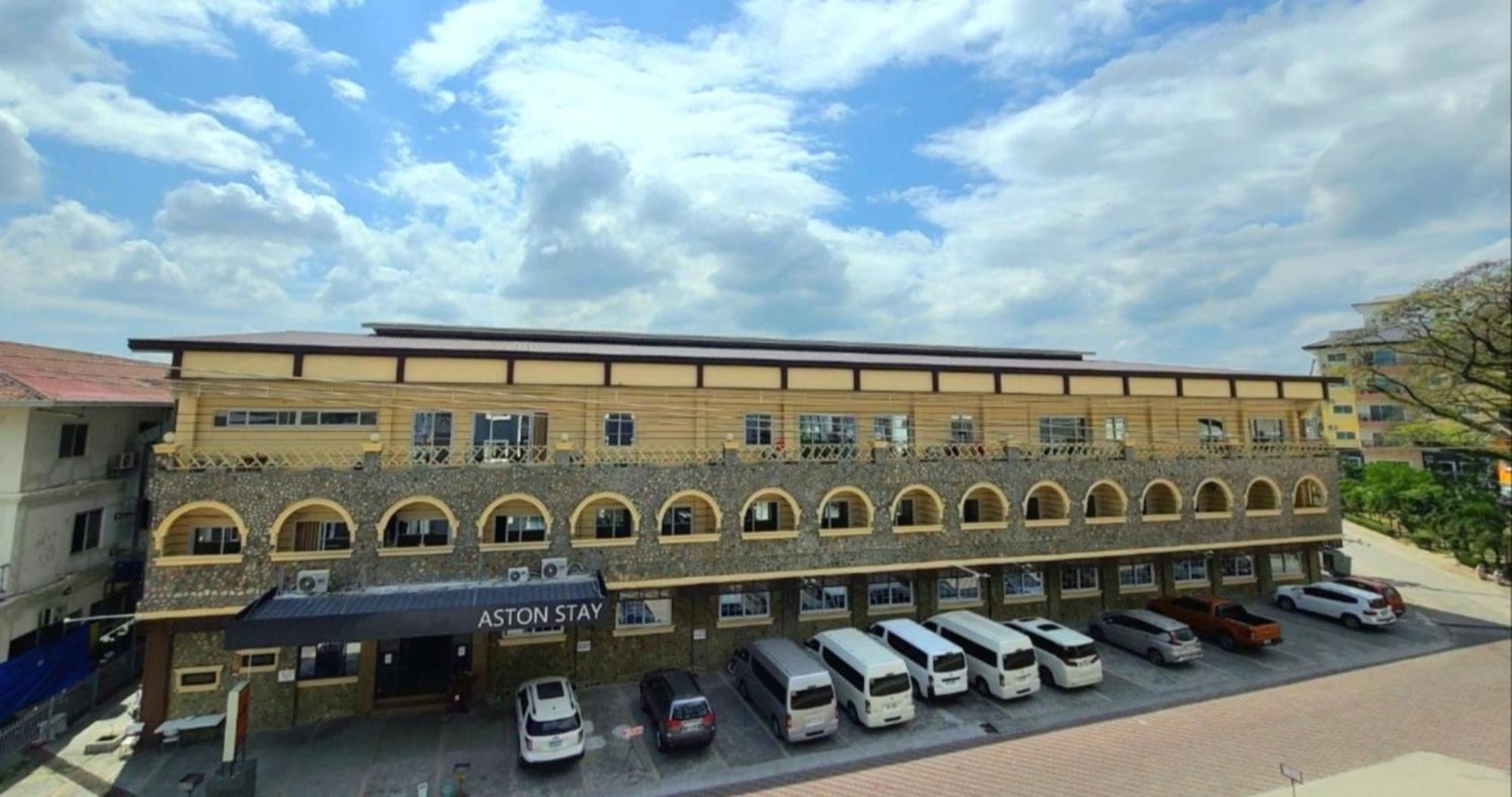 Aston Stay And Villas Mabalacat Luaran gambar